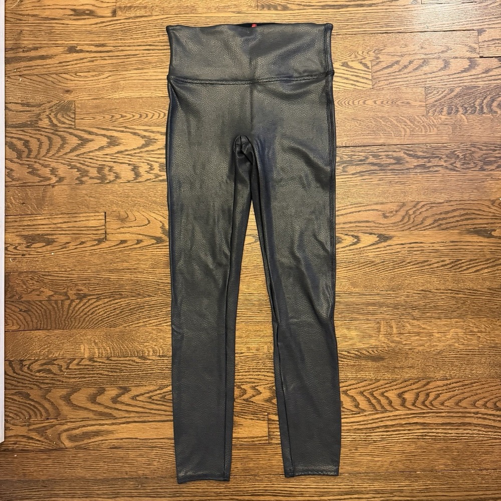 SPANX Women's Faux Leather Pebbled‎ Snakeskin Legging Pants Black Medium